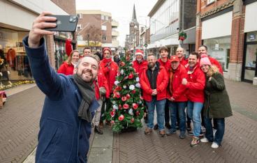 https://venlo.sp.nl/nieuws/2023/12/een-boom-vol-kerstboodschappen-voor-zorgpersoneel